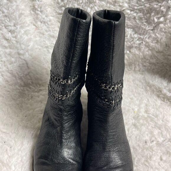 Nine West American Vintage Barstool ankle Boots Black Leather chain accent SZ8M - Picture 3 of 11